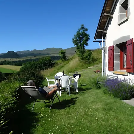 Le Balcon Des Puys Chambon-sur-Lac